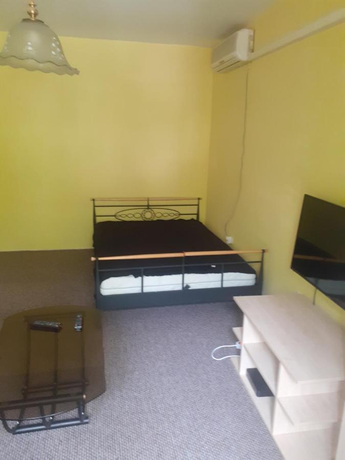 Jokai Apartman Bekescsaba Exterior foto
